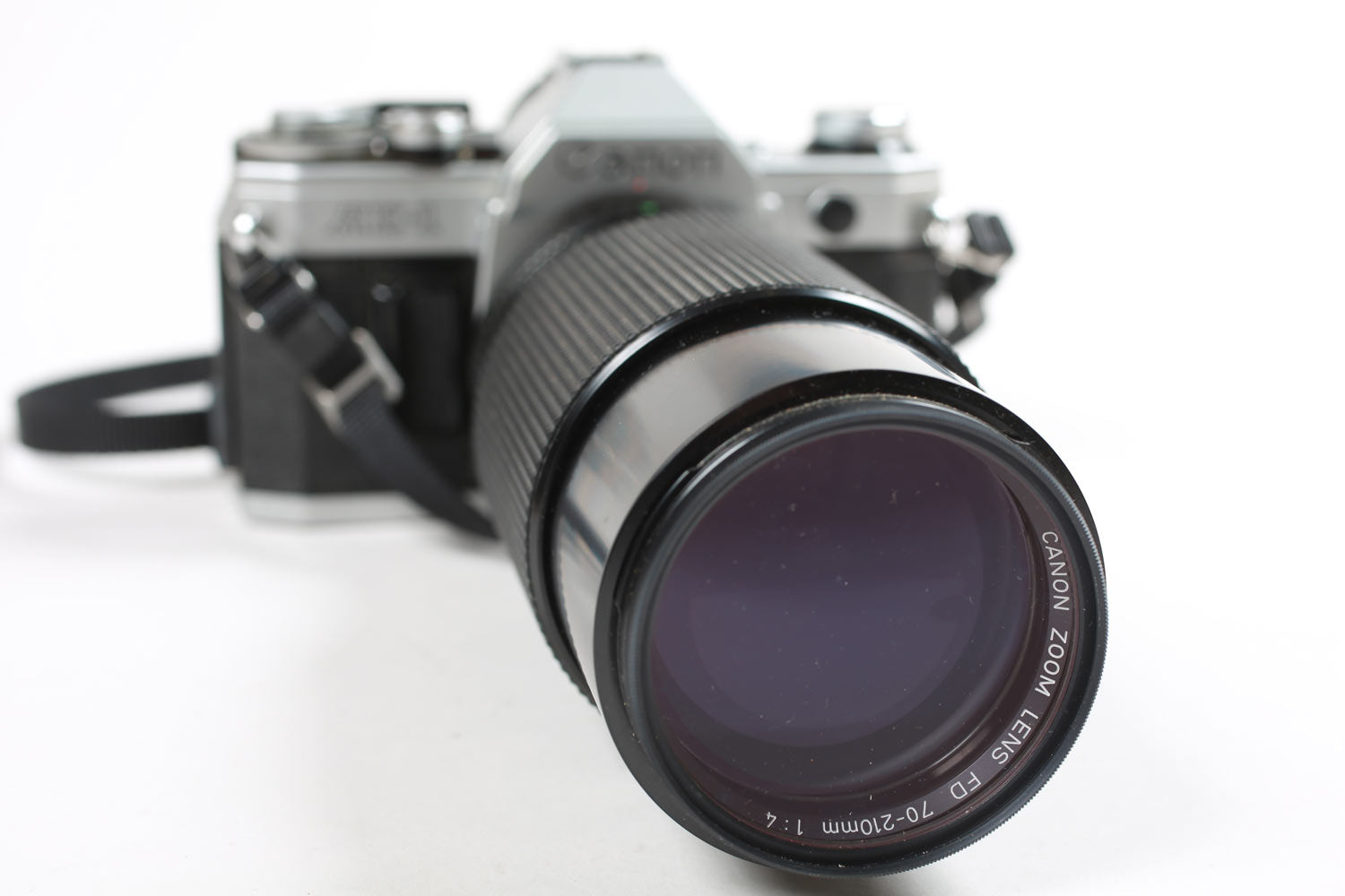 Canon AE-1 macchina fotografica analogica 70-210mm