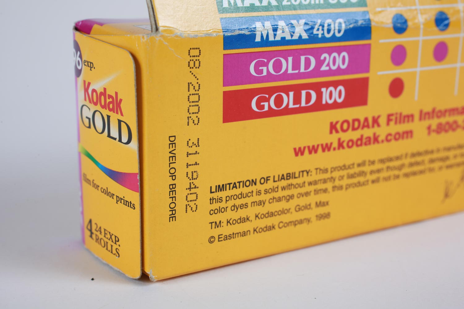 Kodak Gold 200 rullino 35mm 36 pose scaduto x3