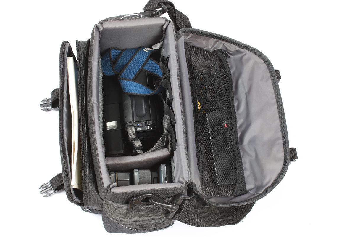 Sony Handycam CCD-TR66 videocamera 8mm bundle