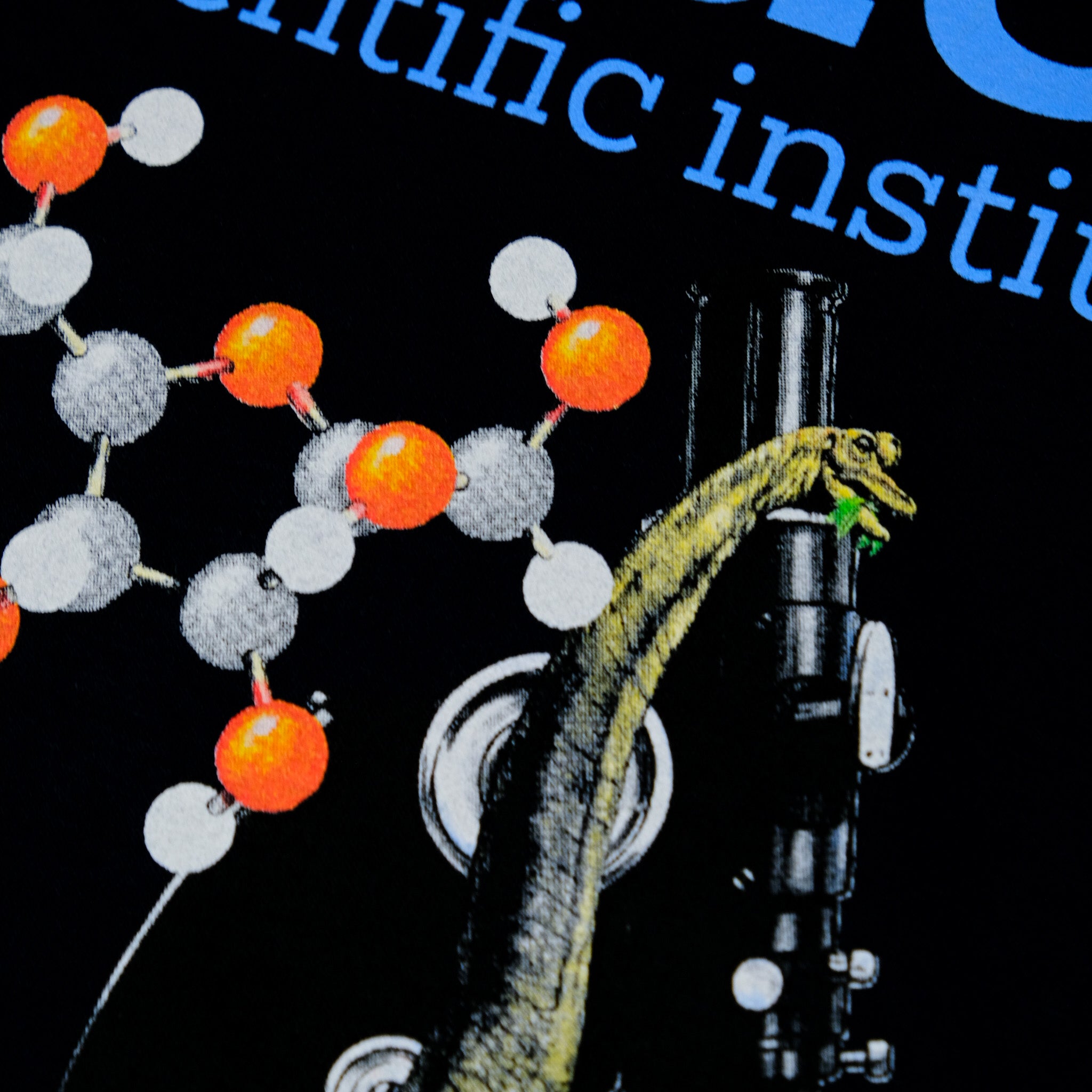 Snack Scientific Institute t-shirt nera cotone