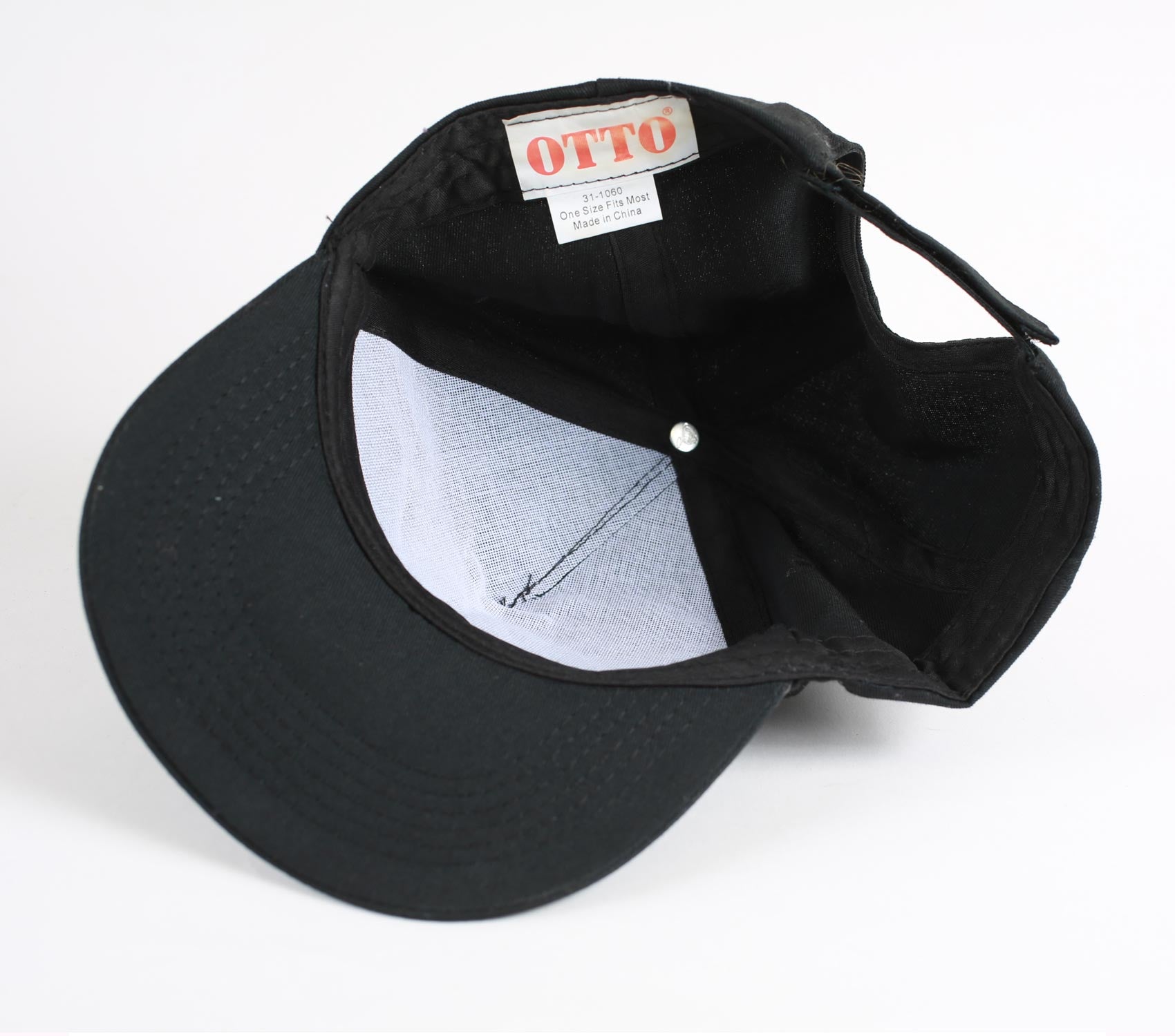Living Unapologetically Black Dad Cap cappello nero strapback