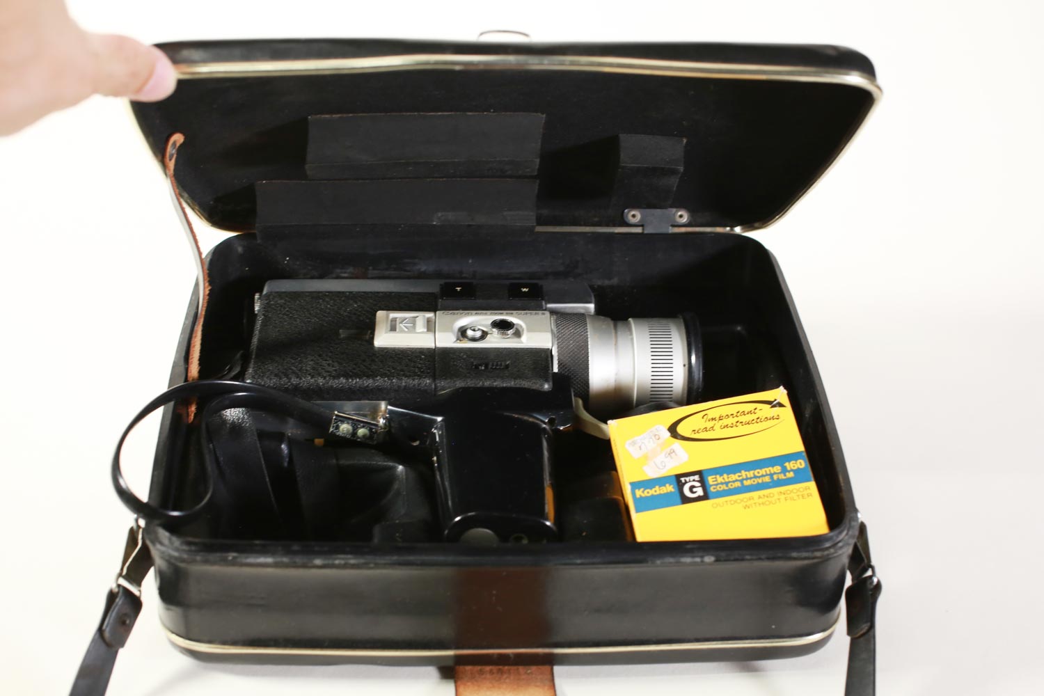 Canon 518 Auto Zoom cinepresa Super 8 con custodia