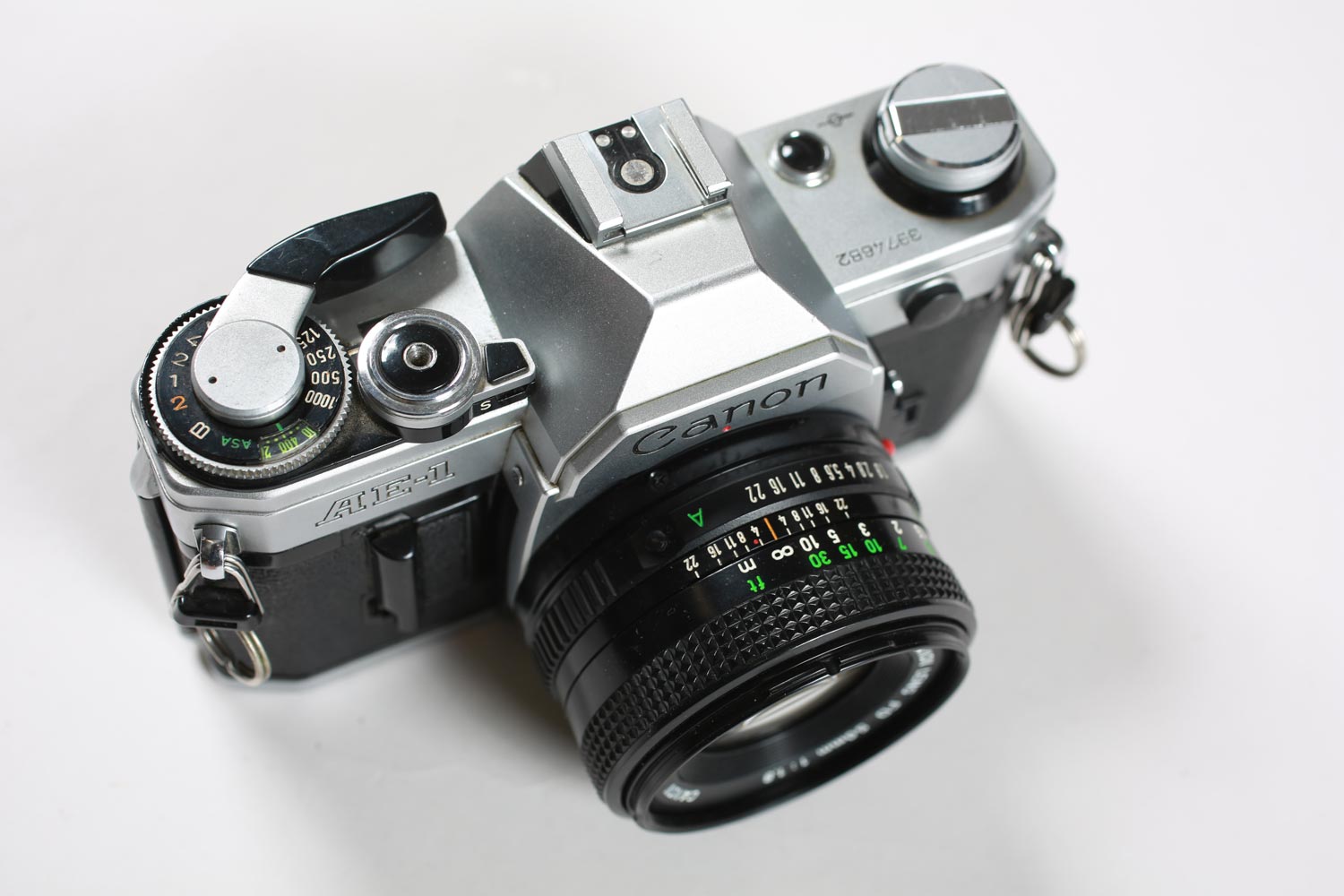 Canon AE-1 fotocamera analogica 35mm con 50mm f/1.8