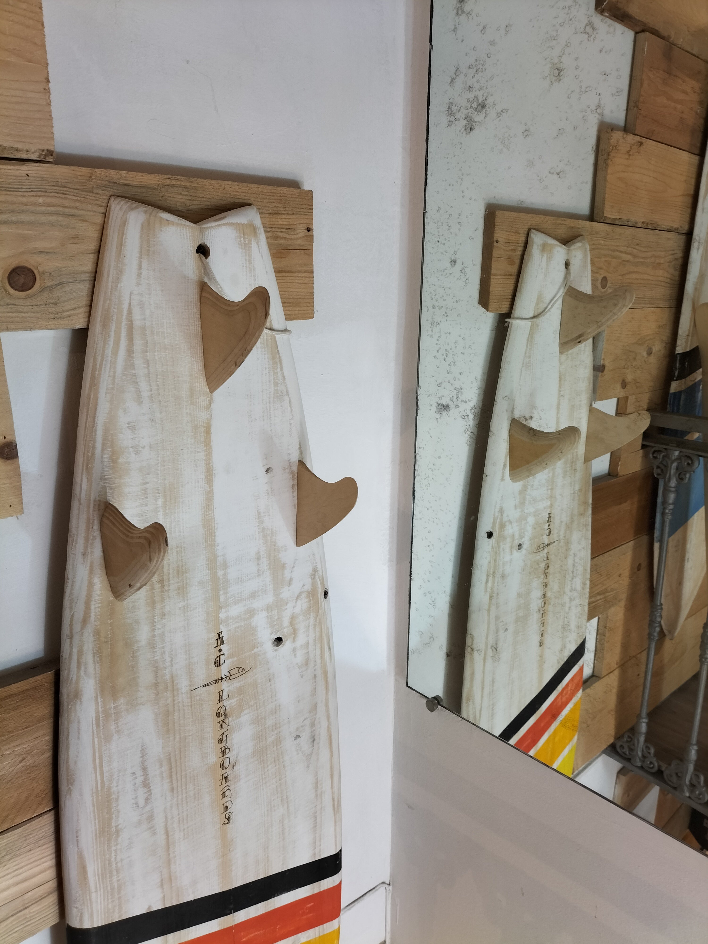 AC Longboards Old Orange appendiabiti surf legno 180 cm