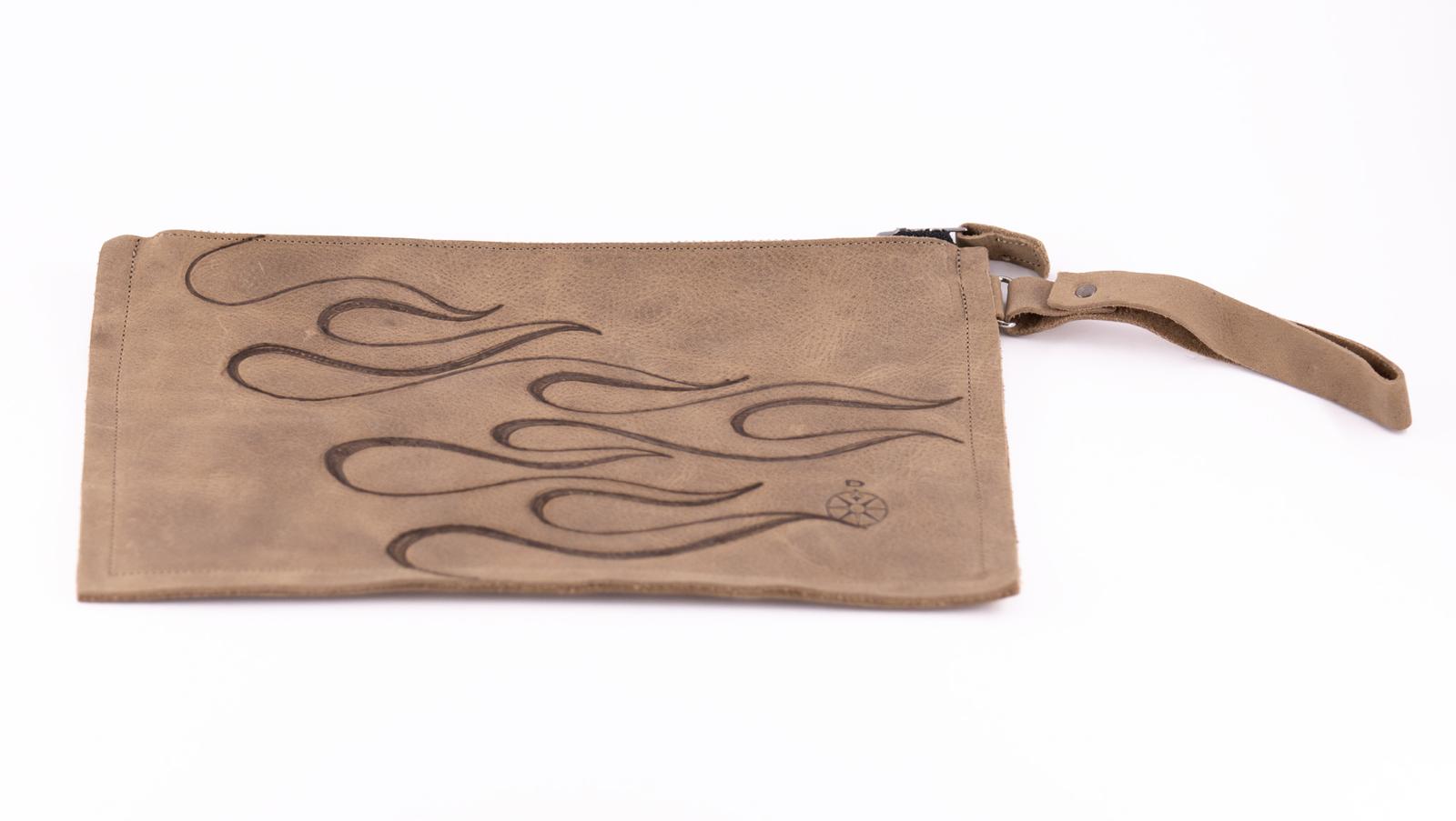 AC Longboards Uzuri Pochette Flames Pelle Cera Tracolla