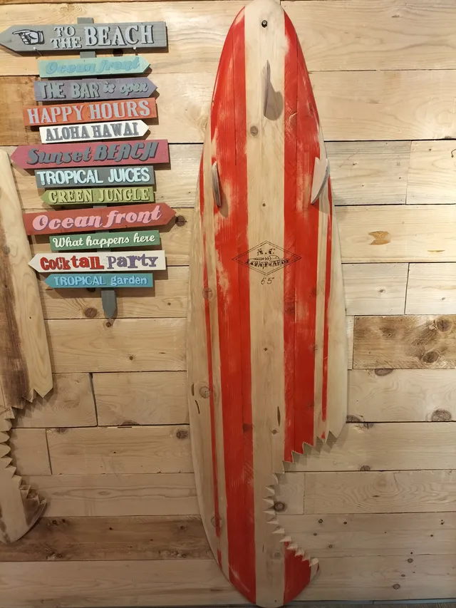 AC Longboards Red Bite appendiabiti surf legno 185 cm