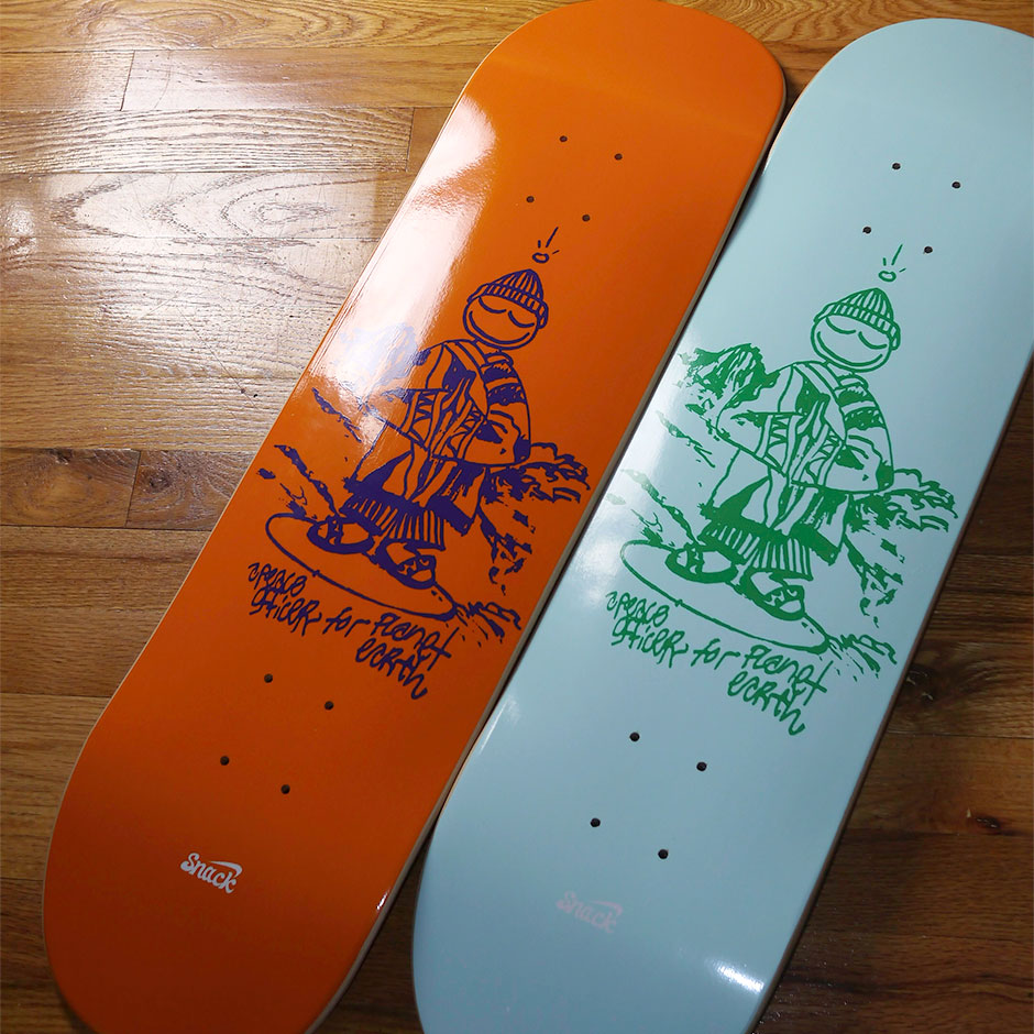 Snack Peace Officer tavola skate 8.25 grip incluso