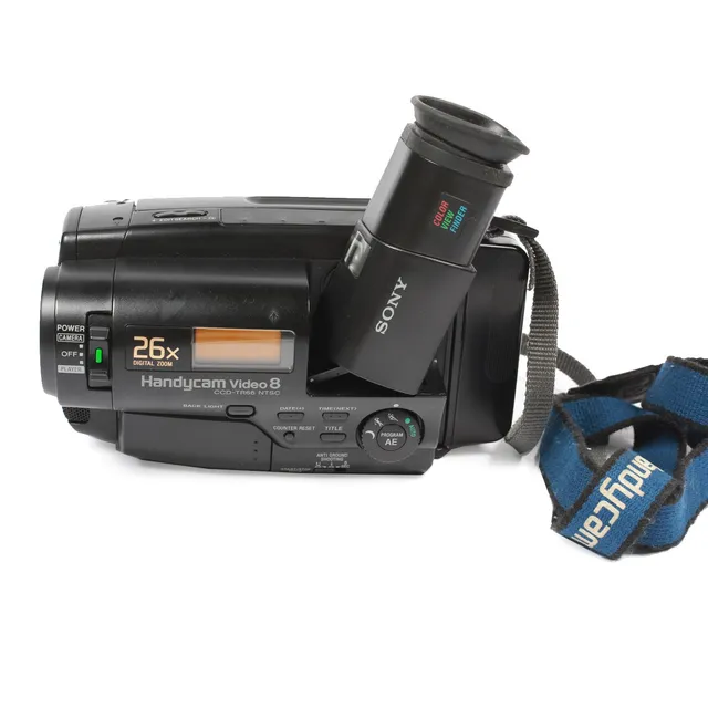 Sony Handycam CCD-TR66 videocamera 8mm bundle