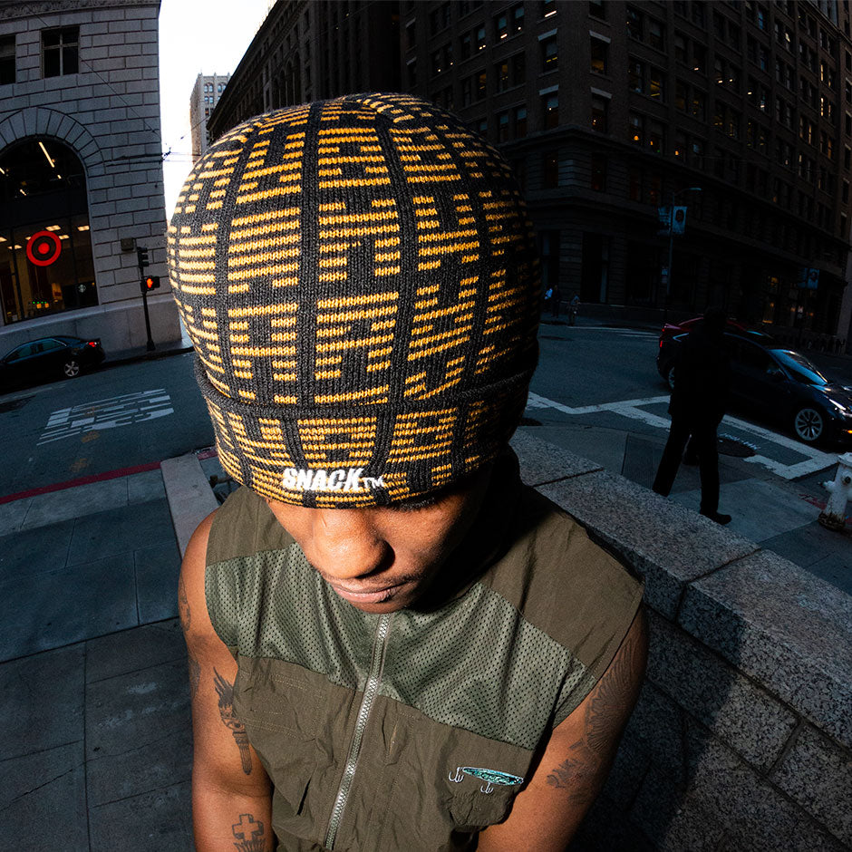 Snack Skateboarding I Ching beanie nero oro in nylon