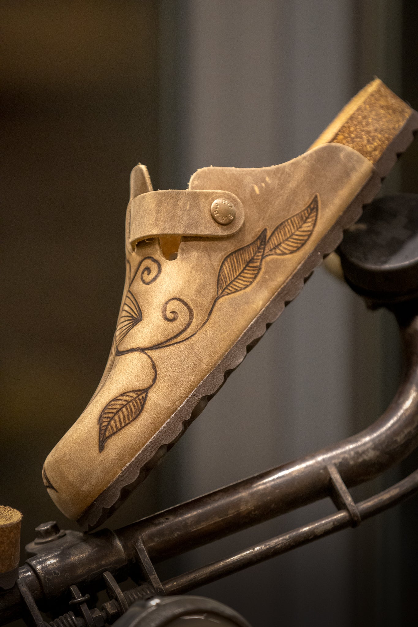 AC Longboards Fiore di Loto sabot pelle tattoo