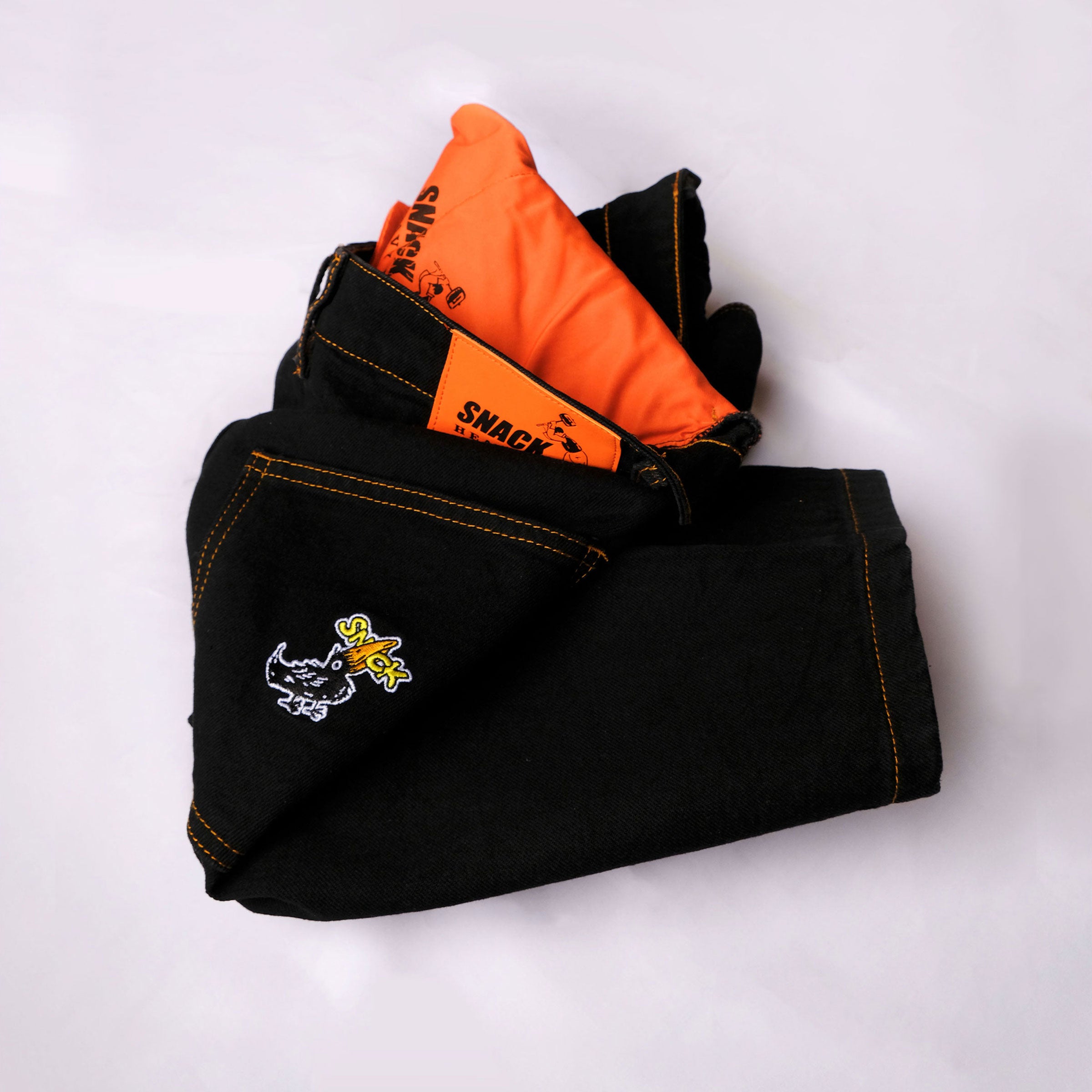 Snack Blackbird Jorts shorts jeans baggy ricamati