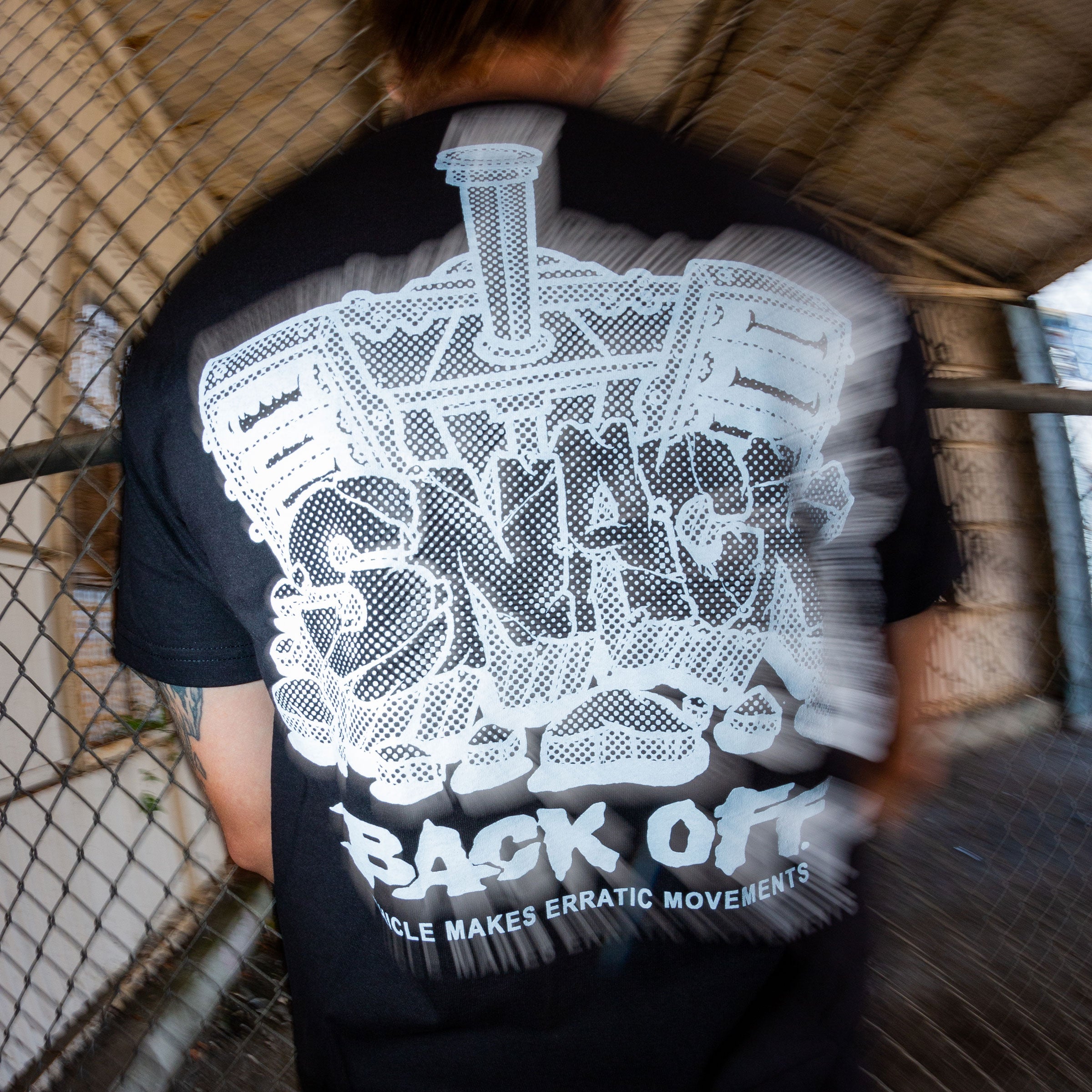Snack Back Off t-shirt nera cotone