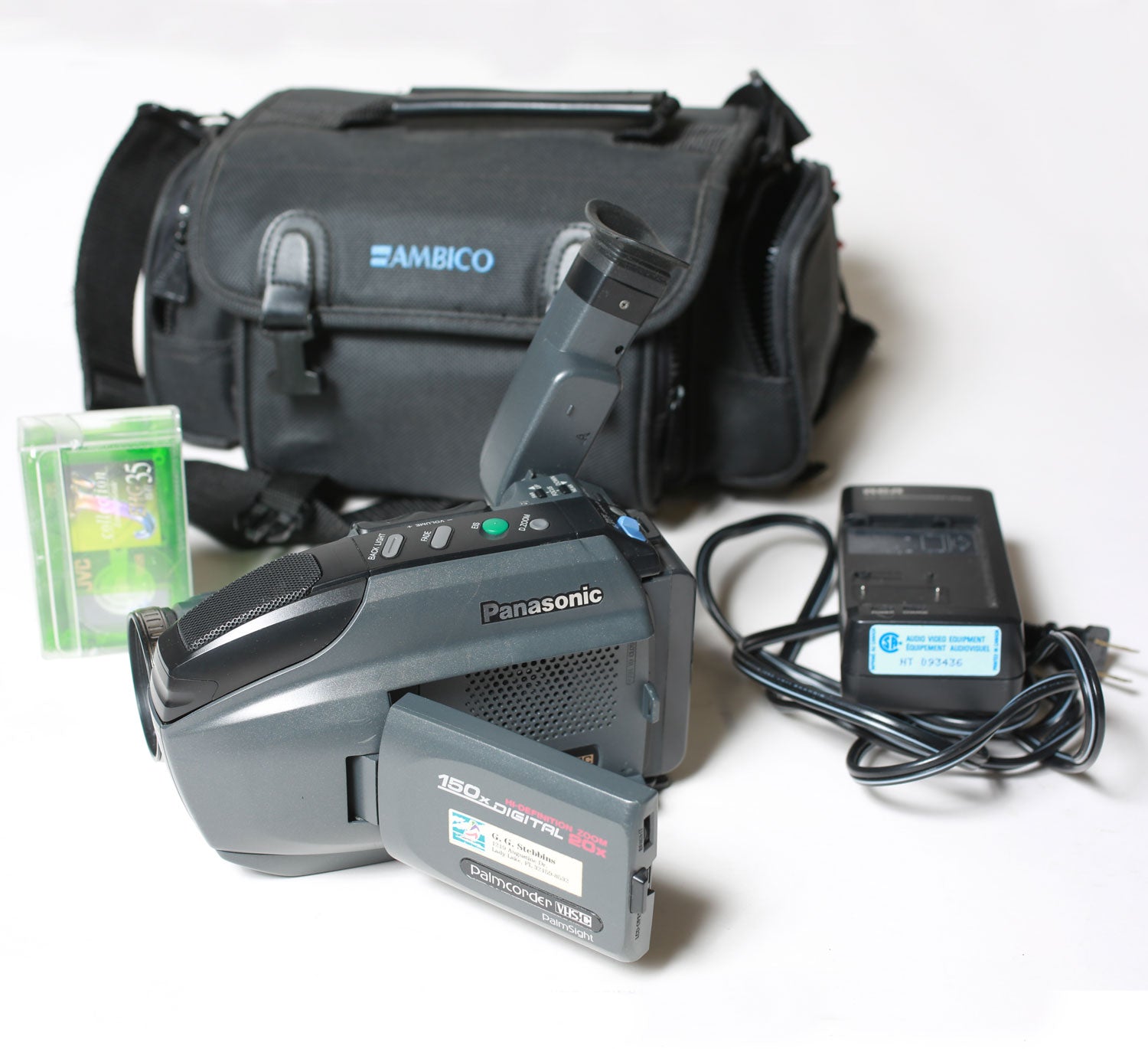 Panasonic Palmsight PV-L650D videocamera VHS-C vintage bundle