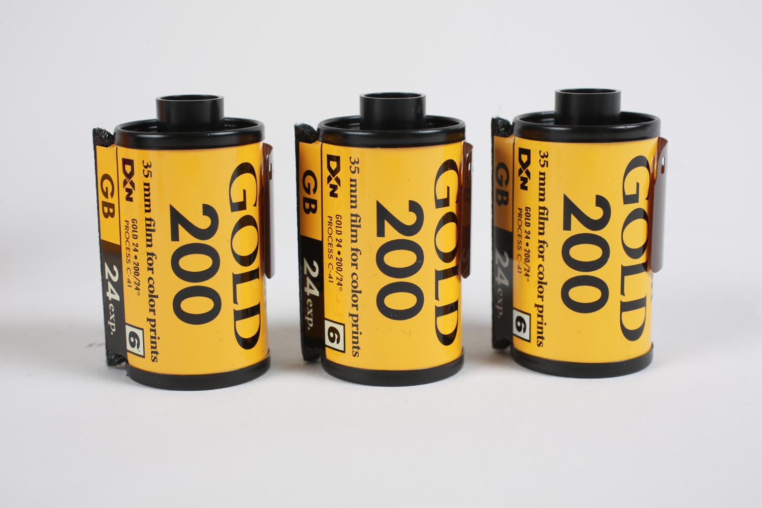 Kodak Gold 200 rullino 35mm 36 pose scaduto x3