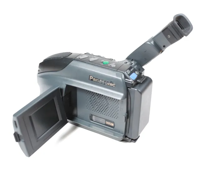 Panasonic Palmsight PV-L650D videocamera VHS-C vintage bundle