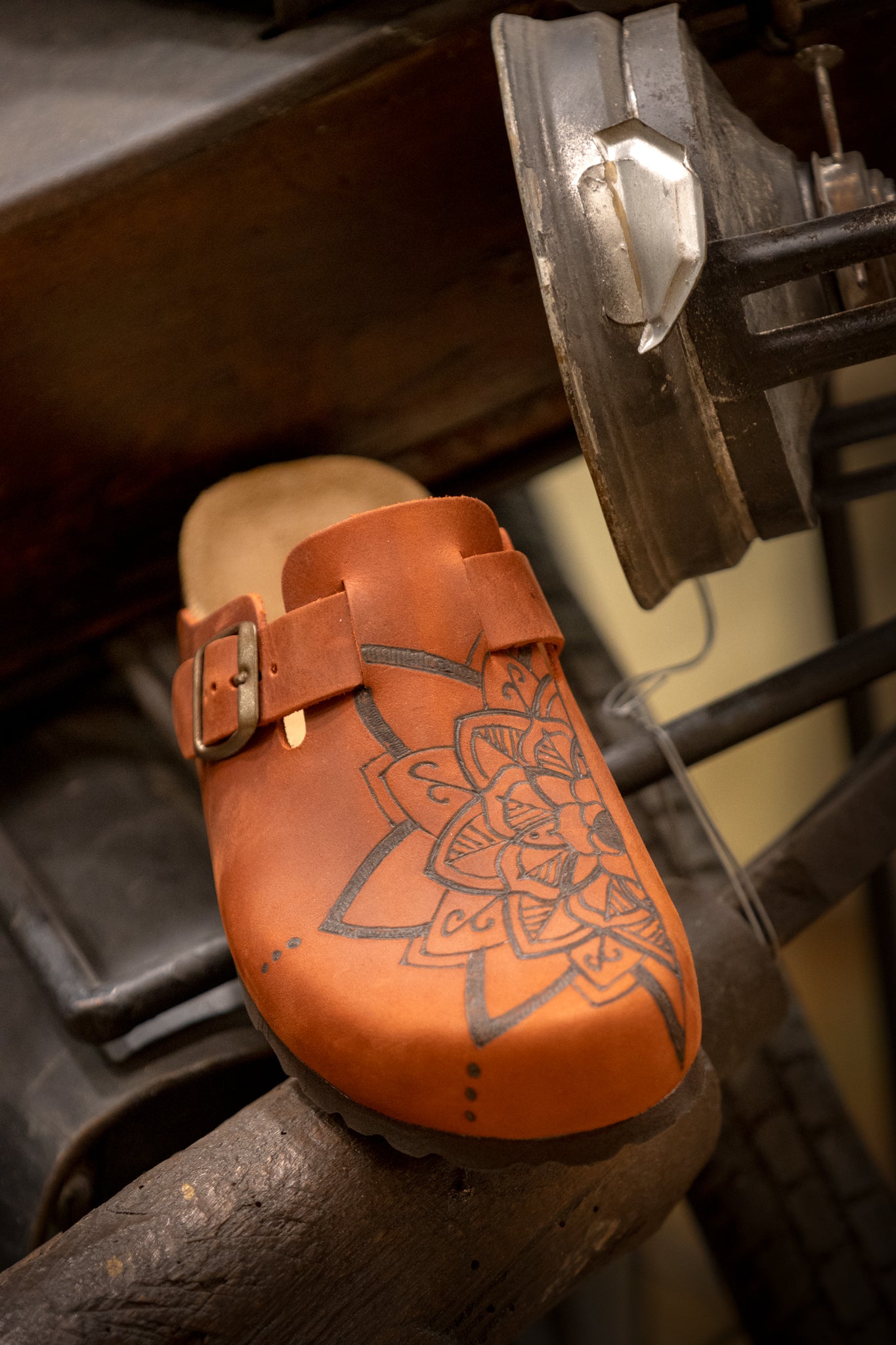 AC Longboards Mandala sabot vera pelle fine line