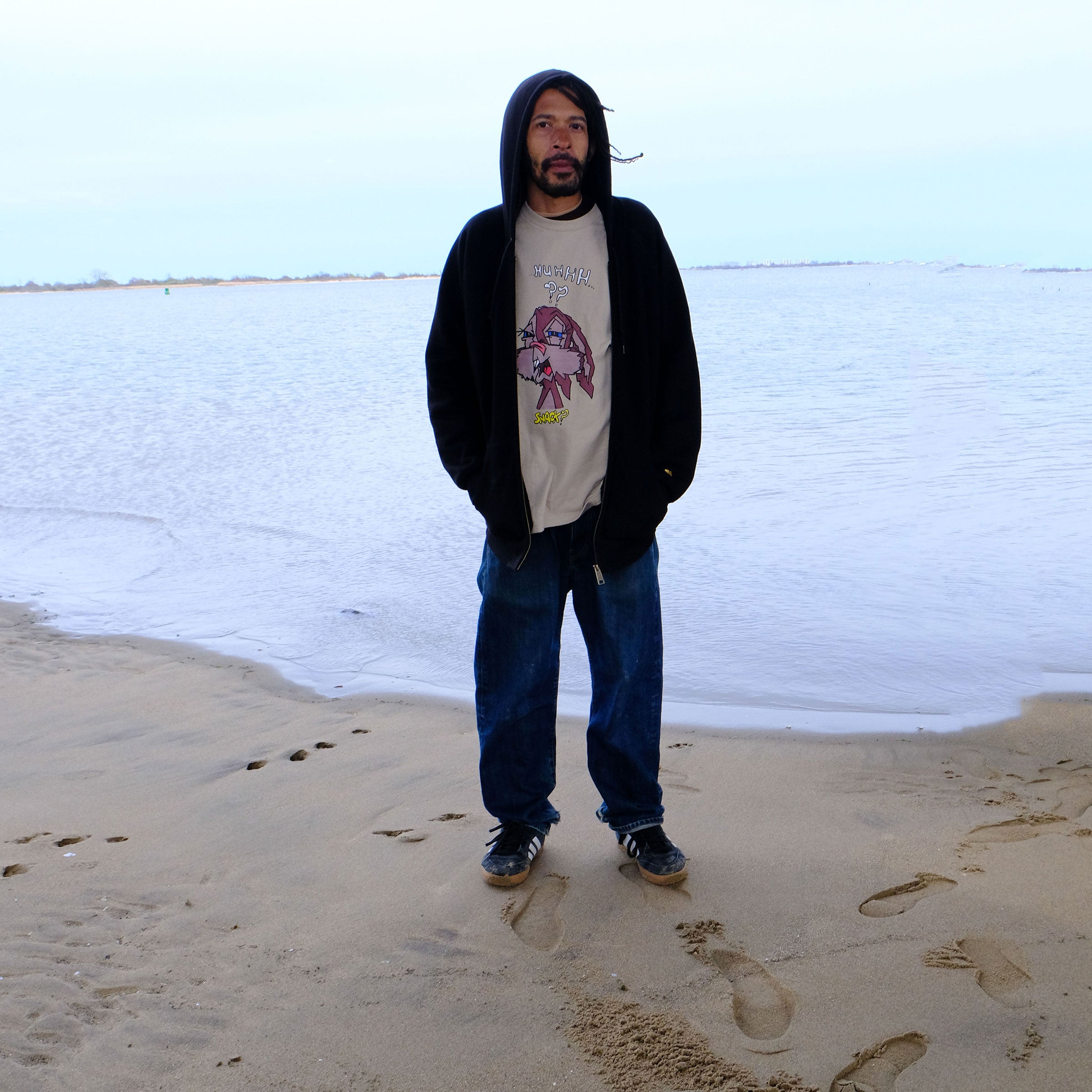 Snack Buns t-shirt sand cotone grafica