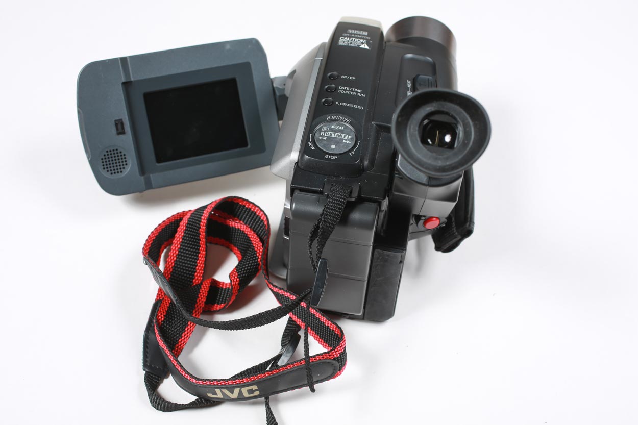 JVC Palmcorder GR-AXM700 videocamera VHS-C bundle con batteria