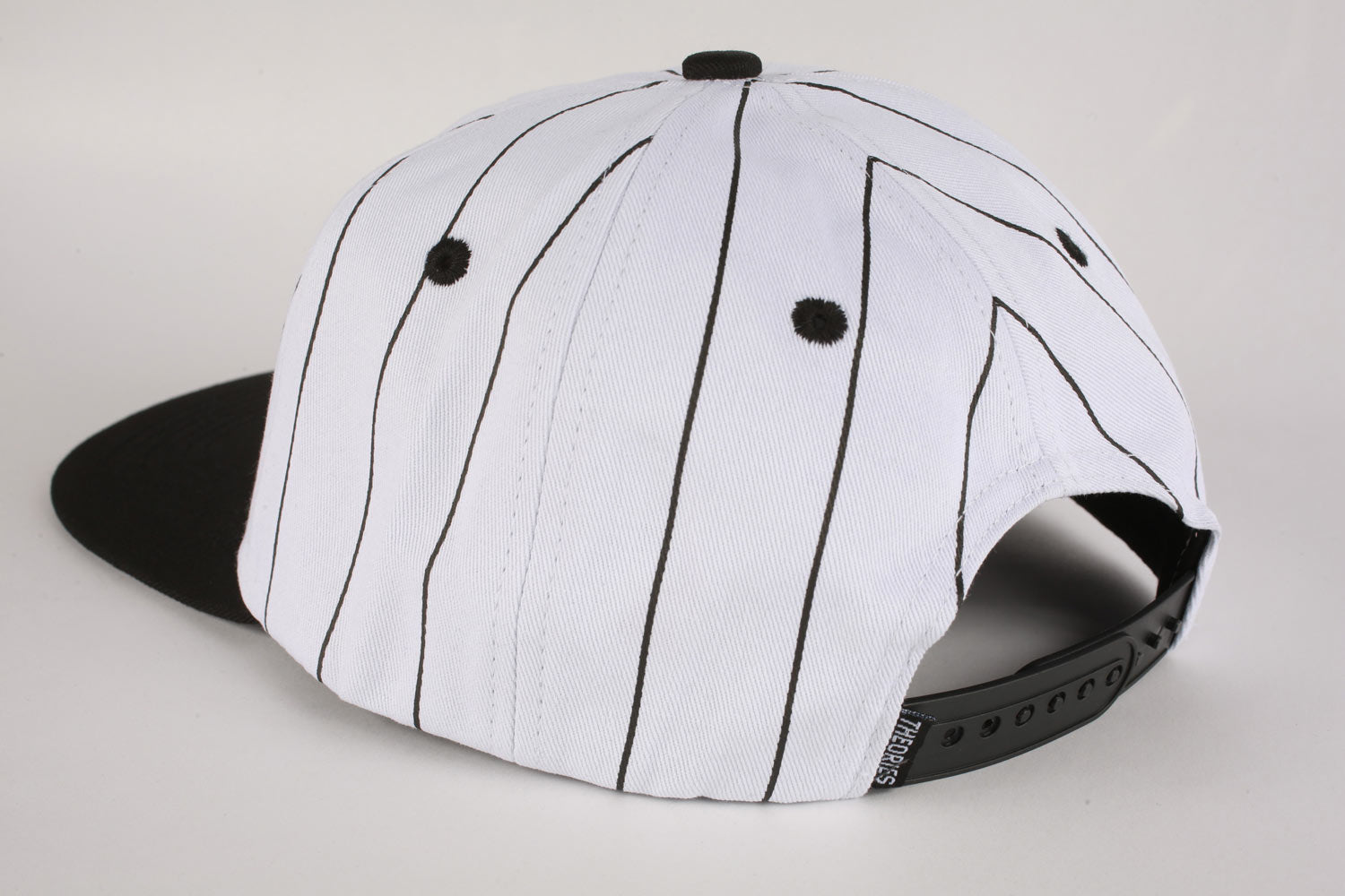 Theories Speedway Snapback cappello pinstripe profondo