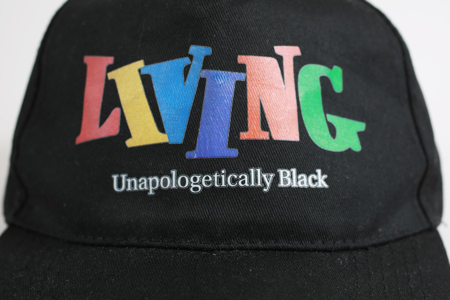 Living Unapologetically Black Dad Cap cappello nero strapback