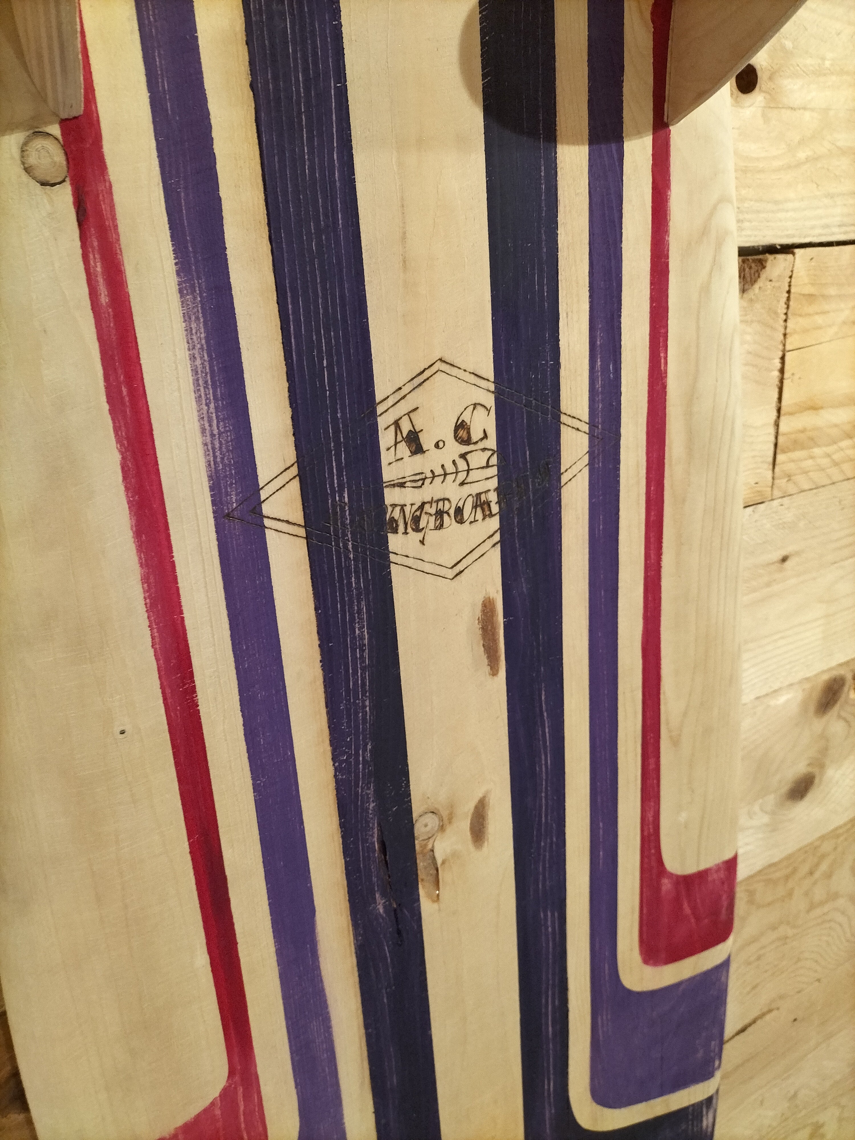 AC Longboards Purple Lines appendiabiti surf 6' legno