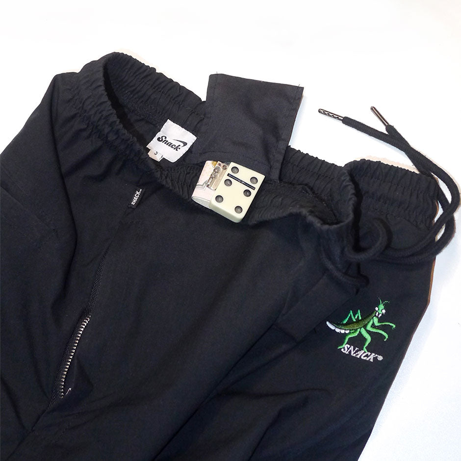 Snack Skateboarding Mantis pantalone cargo nylon nero