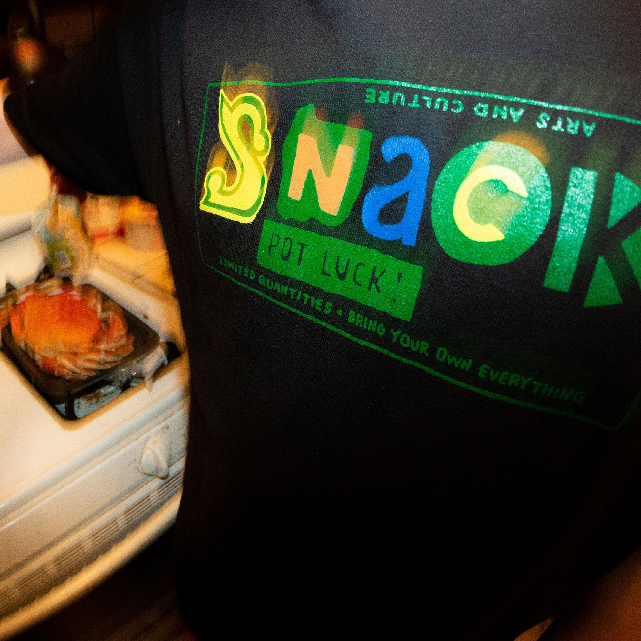 Snack Pot Luck maglietta nera cotone serigrafia