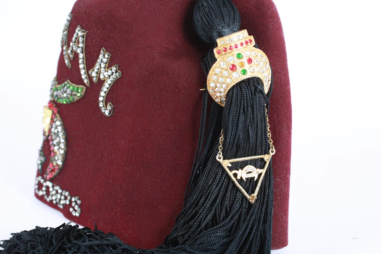 Shriners Fez cappello vintage bordeaux gioiello