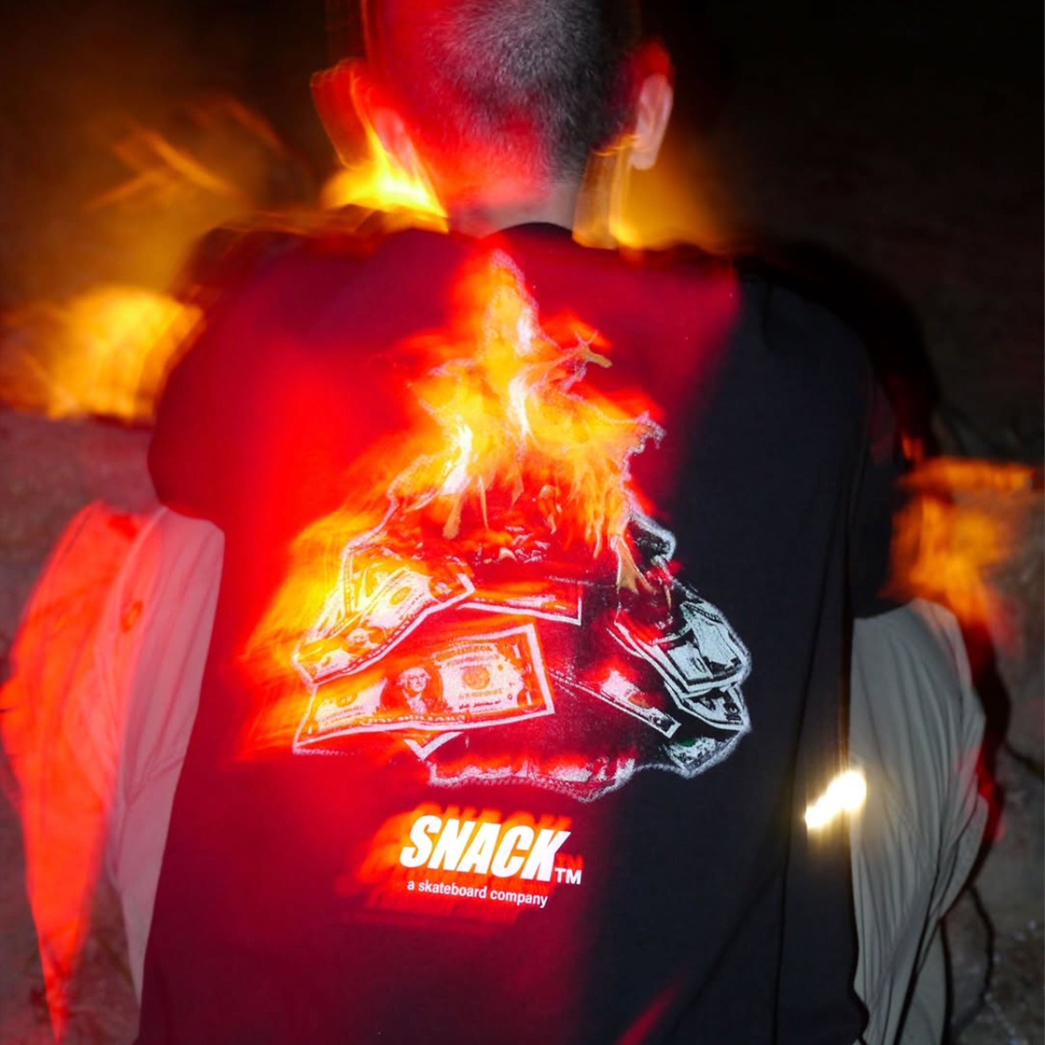 Snack Burning Money t-shirt bianca cotone