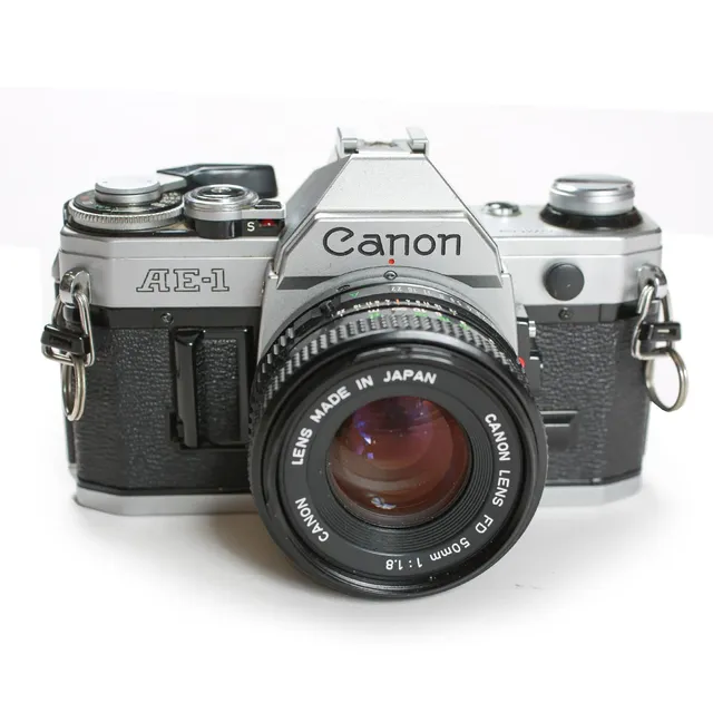 Canon AE-1 fotocamera analogica 35mm con 50mm f/1.8