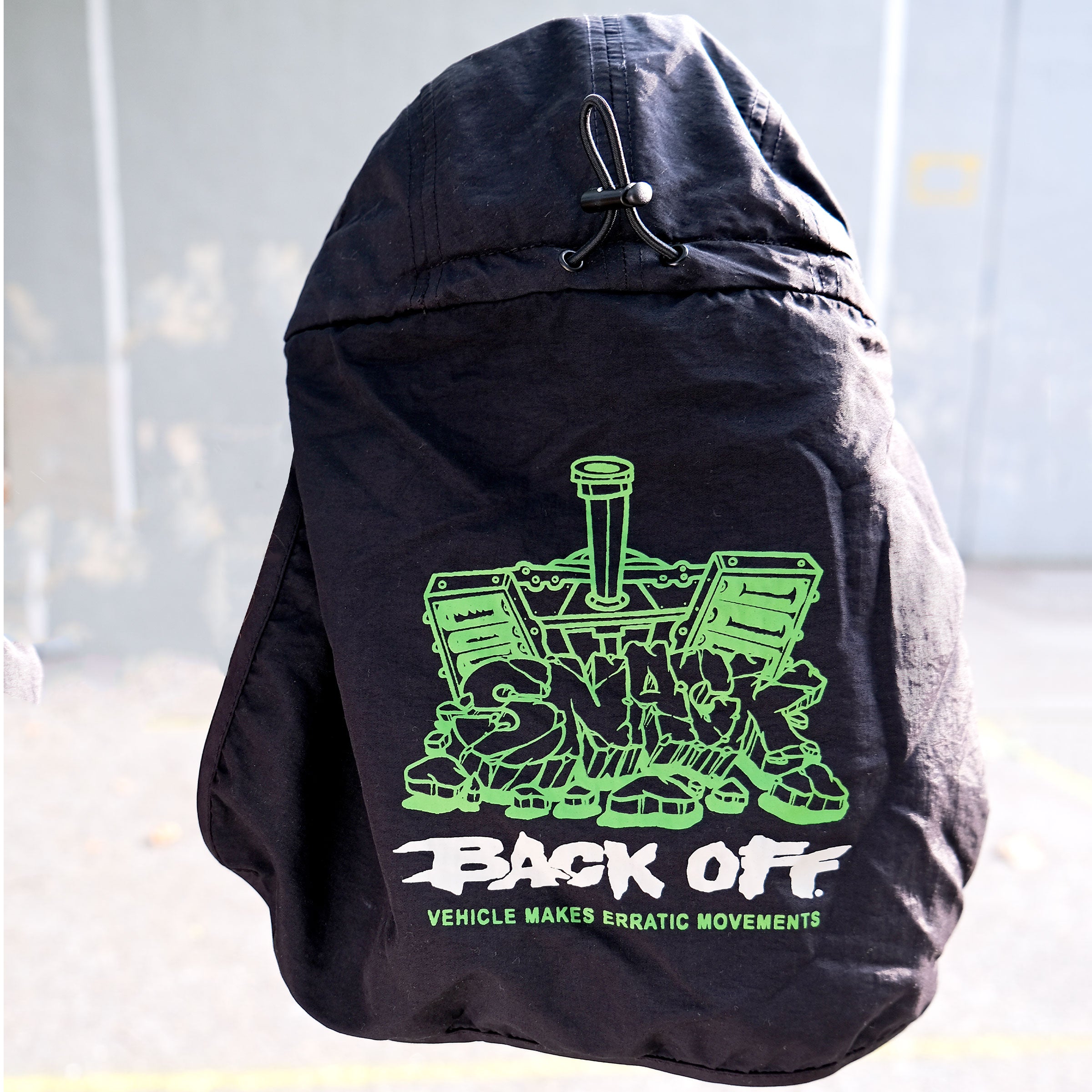 Snack Back Off cappello nylon con copricollo