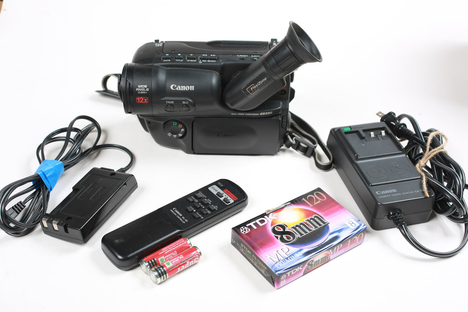 Canon ES550 videocamera 8mm anni 90 testata con cassetta